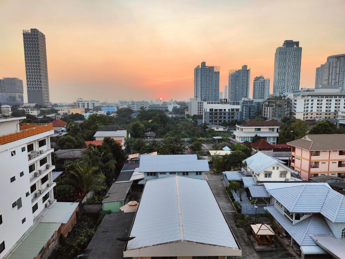 Апартаменты Sundowner Sukhumvit Бангкок Экстерьер фото